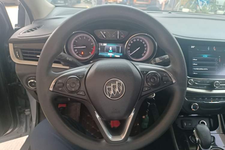 Used Buick Verano 2015 Sedan 20T Dual-Clutch Leading Model Steering Wheel