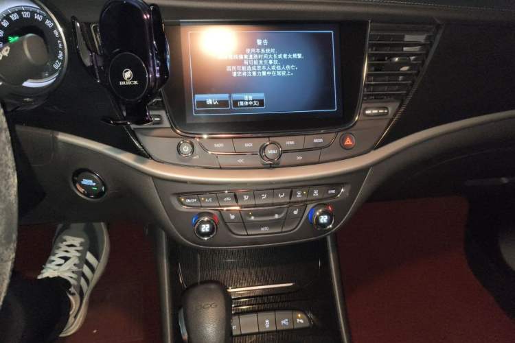 Used Buick Verano 2015 Sedan 20T Dual-Clutch Luxury Model Audio And AC Panel