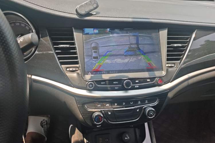 Used Buick Verano 2015 Sedan 20T Dual-Clutch Elite Model Audio And AC Panel