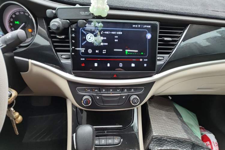 Used Buick Verano 2015 Sedan 15S Automatic Leading Model Audio And AC Panel