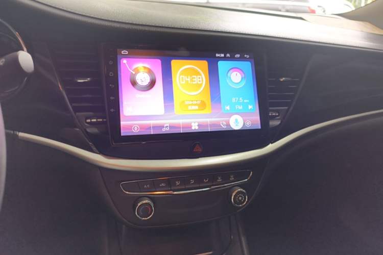 Used Buick Verano 2015 Sedan 20T Dual-Clutch Leading Model Audio And AC Panel