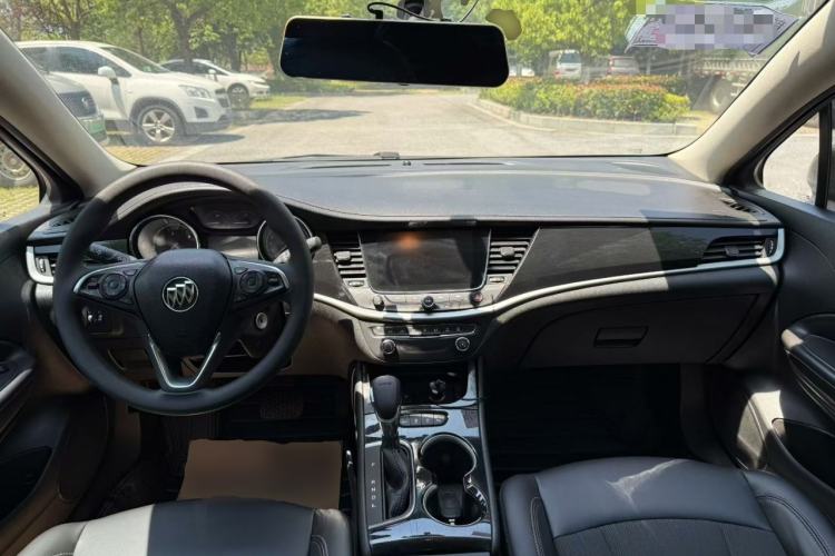 Used Buick Verano 2015 Sedan 20T Dual-Clutch Leading Model Center Console