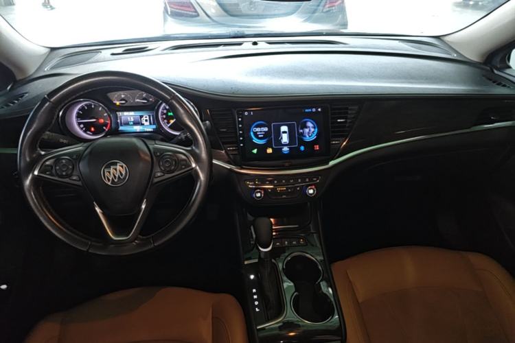 Used Buick Verano 2015 Sedan 20T Dual-Clutch Flagship Model Center Console