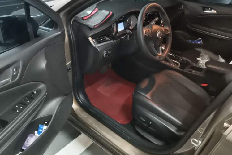 Used Buick Verano 2015 Sedan 20T Dual-Clutch Luxury Model Driver Seat