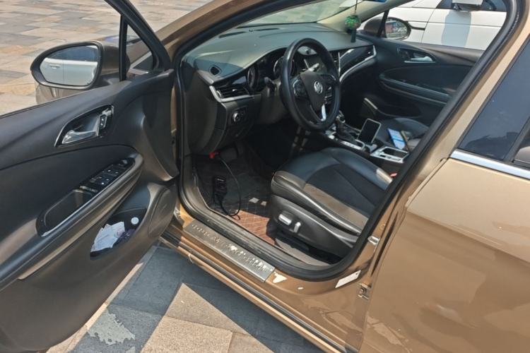 Used Buick Verano 2015 Sedan 20T Dual-Clutch Elite Model Driver Seat