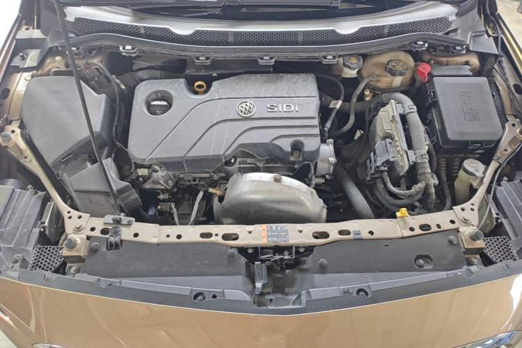 Used Buick Verano 2015 Sedan 15S Automatic Leading Model Engine Bay