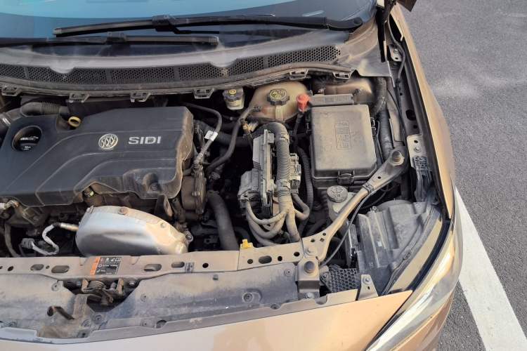 Used Buick Verano 2015 Sedan 15S Automatic Leading Model Engine Bay Left
