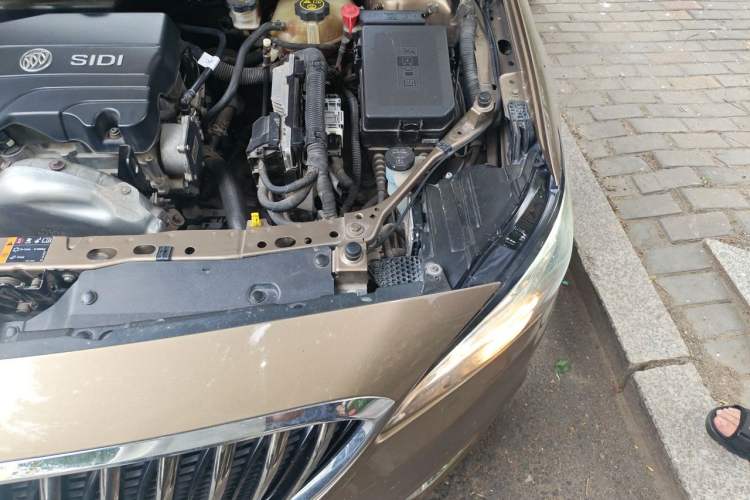 Used Buick Verano 2015 Sedan 15S Automatic Leading Model Engine Bay Left