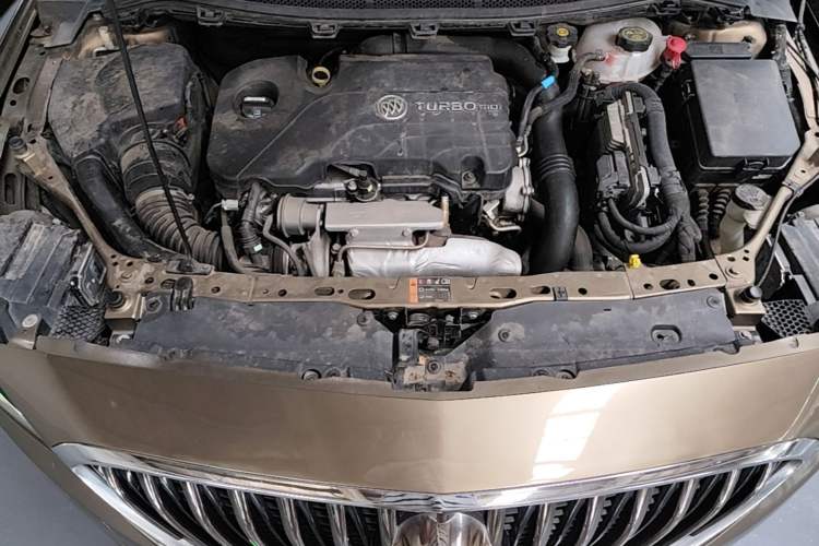 Used Buick Verano 2015 Sedan 20T Dual-Clutch Leading Model Engine Bay