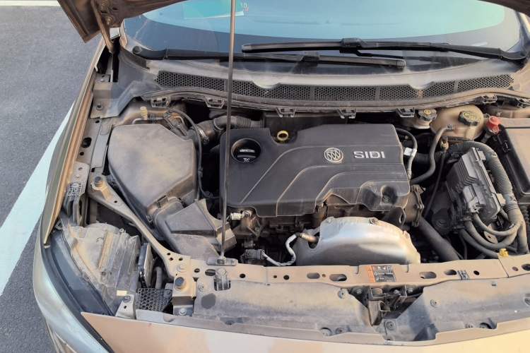 Used Buick Verano 2015 Sedan 15S Automatic Leading Model Engine Bay Right