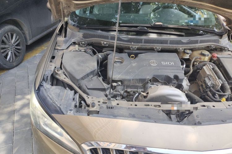 Used Buick Verano 2015 Sedan 15S Automatic Leading Model Engine Bay Right