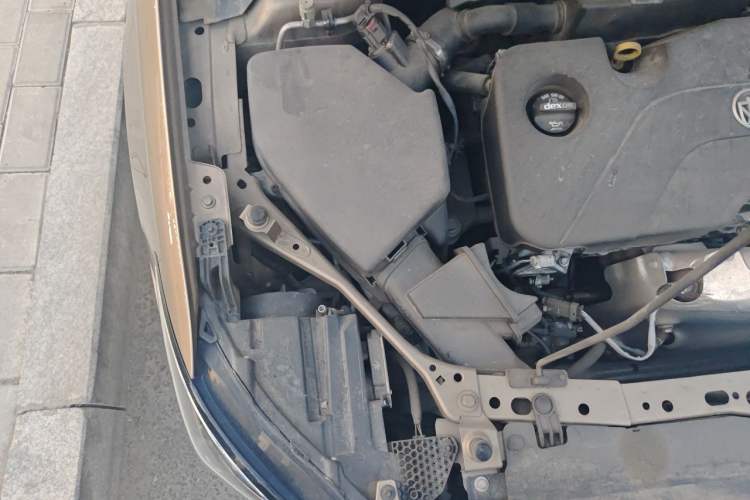 Used Buick Verano 2015 Sedan 15S Automatic Leading Model Engine Bay Right