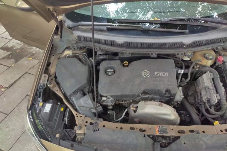 Used Buick Verano 2015 Sedan 15S Automatic Leading Model Engine Bay Right