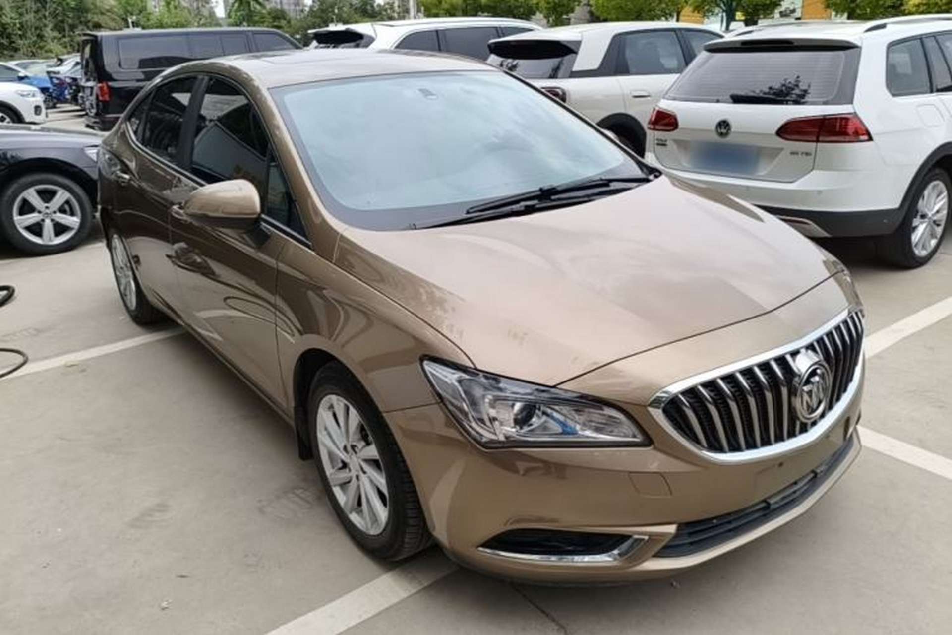 Used Buick Verano 2015 Sedan 15S Automatic Leading Model Front Right 45 Deg