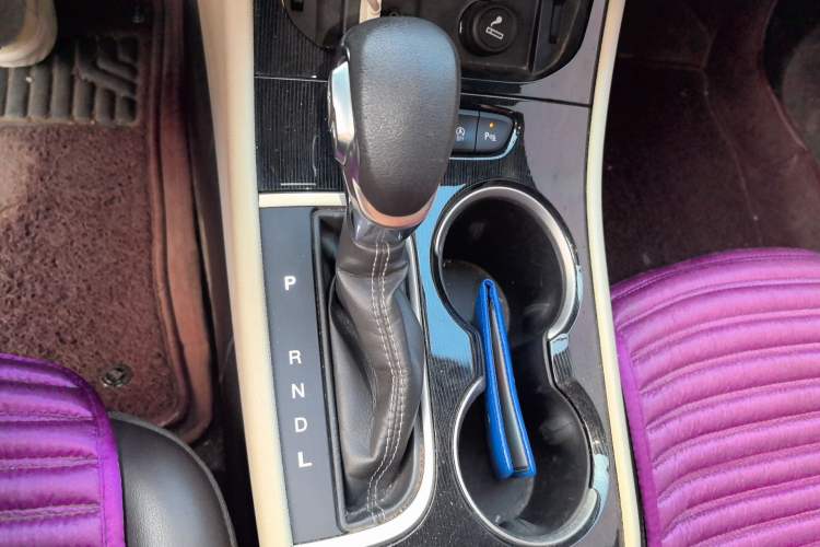 Used Buick Verano 2015 Sedan 15S Automatic Leading Model Gear Lever