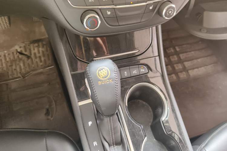 Used Buick Verano 2015 Sedan 20T Dual-Clutch Elite Model Gear Lever