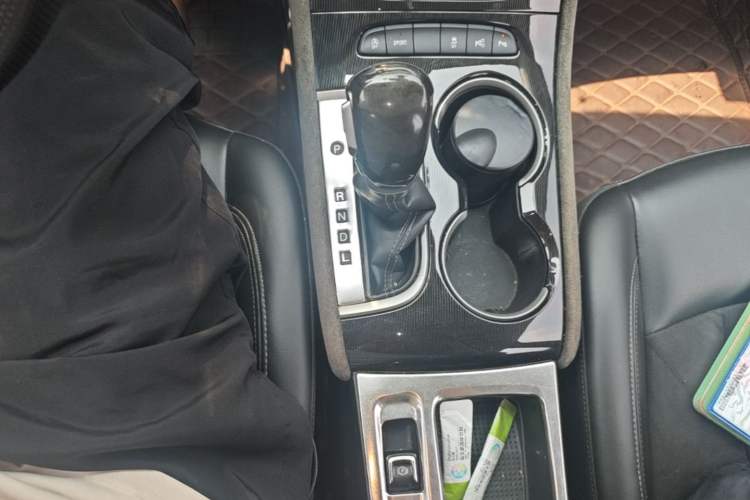 Used Buick Verano 2015 Sedan 20T Dual-Clutch Elite Model Gear Lever