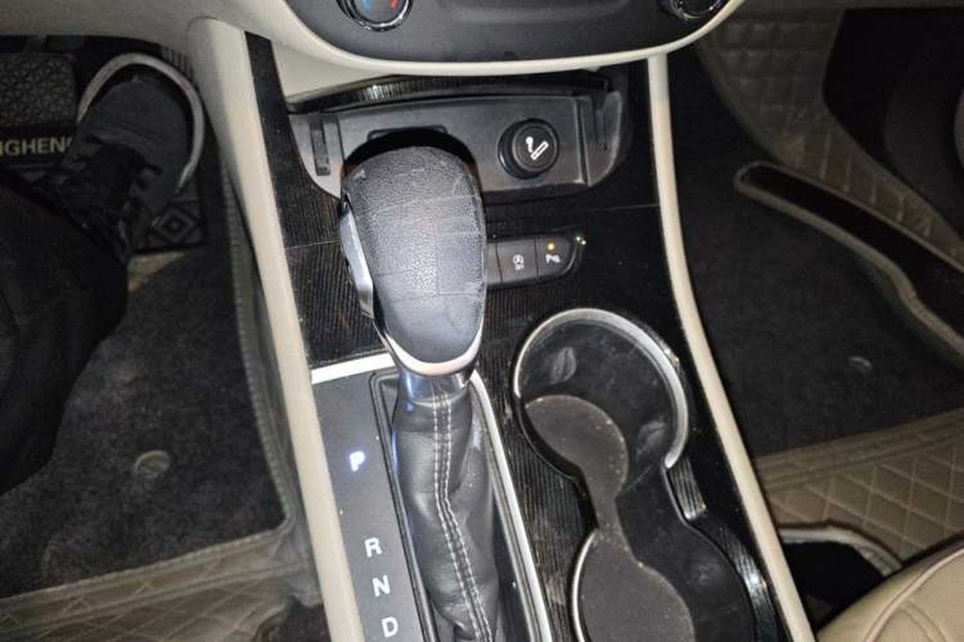 Used Buick Verano 2015 Sedan 15S Automatic Ambition Model Gear Lever