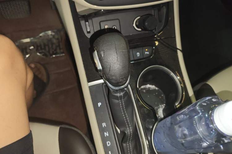Used Buick Verano 2015 Sedan 15S Automatic Leading Model Gear Lever