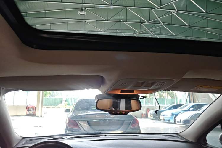 Used Buick Verano 2015 Sedan 20T Dual-Clutch Flagship Model Headliner