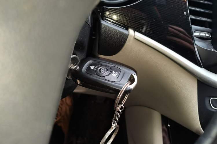 Used Buick Verano 2015 Sedan 15S Automatic Leading Model Interior 1