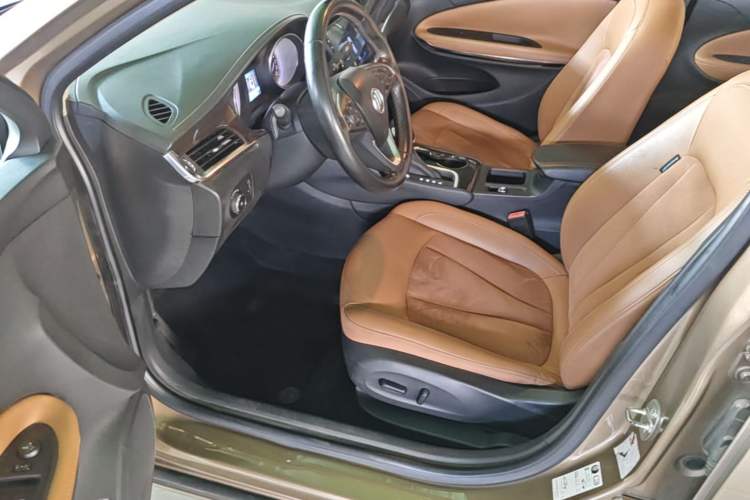 Used Buick Verano 2015 Sedan 20T Dual-Clutch Flagship Model Left Front Seat