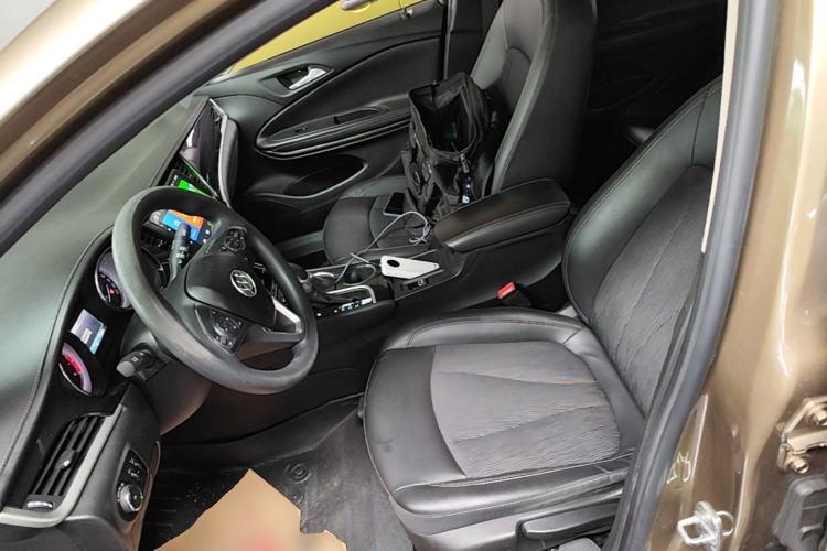 Used Buick Verano 2015 Sedan 20T Dual-Clutch Leading Model Left Front Seat