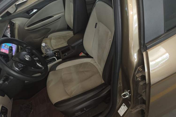 Used Buick Verano 2015 Sedan 15S Automatic Leading Model Left Front Seat