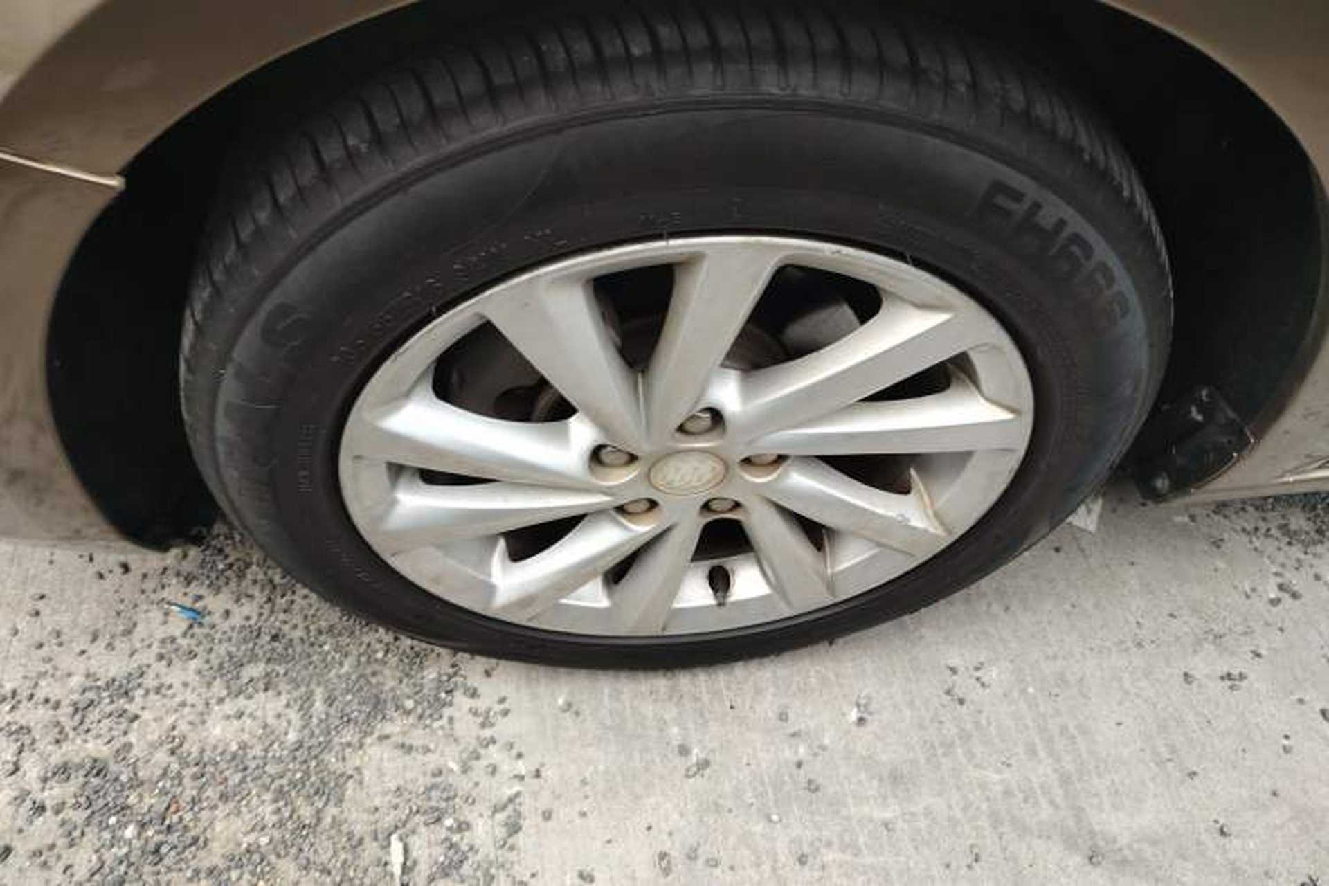 Used Buick Verano 2015 Sedan 15S Automatic Ambition Model Left Front Wheel Hub