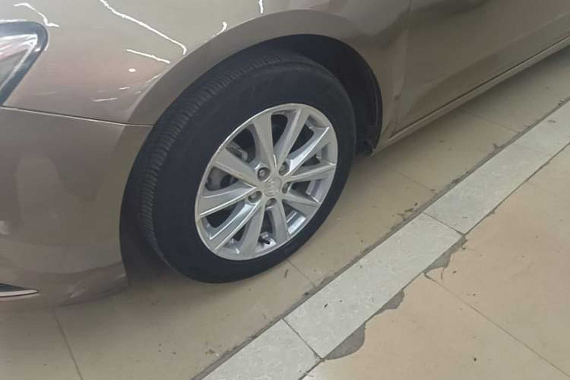 Used Buick Verano 2015 Sedan 20T Dual-Clutch Leading Model Left Front Wheel Hub