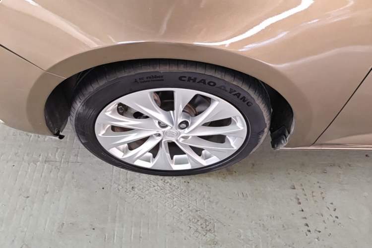 Used Buick Verano 2015 Sedan 20T Dual-Clutch Flagship Model Left Front Wheel Hub