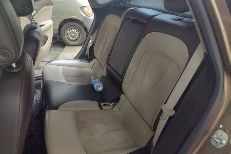 Used Buick Verano 2015 Sedan 15S Automatic Leading Model Left Rear Seat