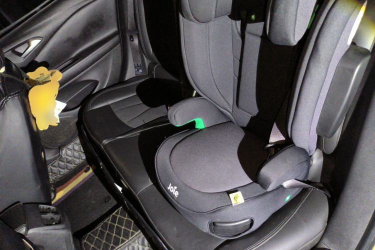 Used Buick Verano 2015 Sedan 20T Dual-Clutch Leading Model Left Rear Seat