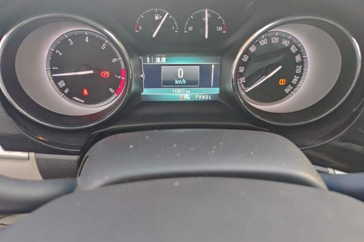 Used Buick Verano 2015 Sedan 15S Automatic Leading Model Odometer Close Up