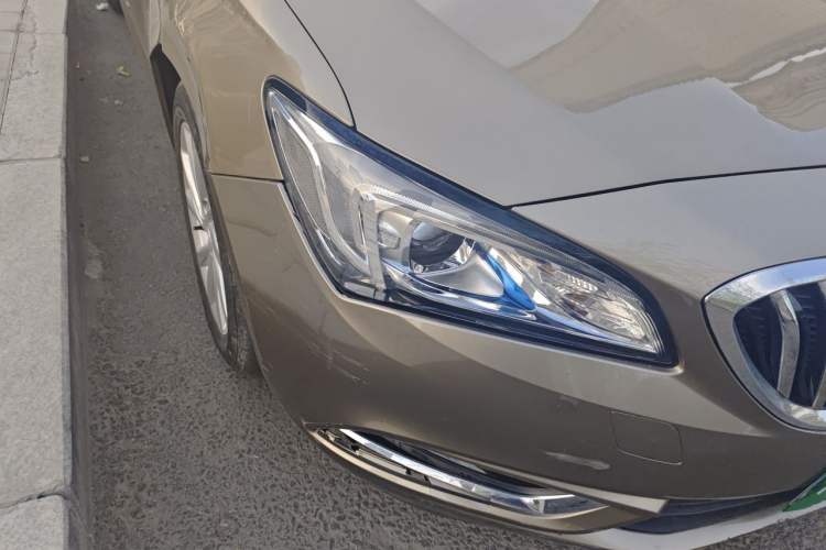 Used Buick Verano 2015 Sedan 15S Automatic Leading Model Right Front Headlight