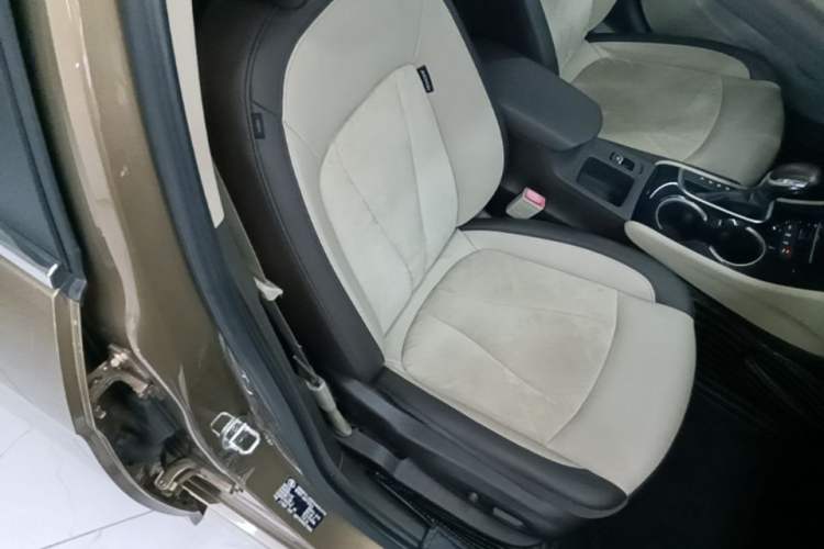 Used Buick Verano 2015 Sedan 15S Automatic Leading Model Right Front Seat