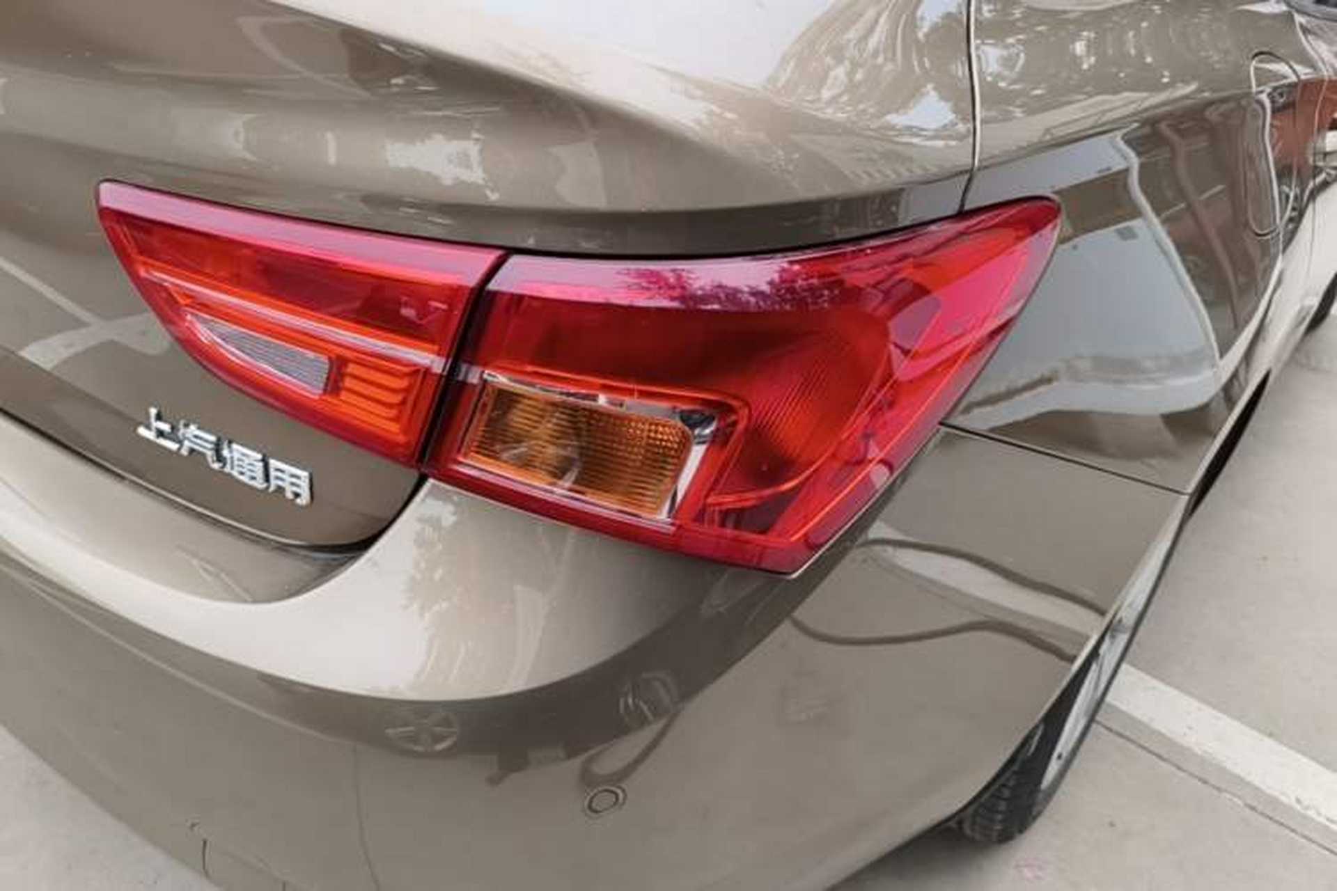 Used Buick Verano 2015 Sedan 15S Automatic Leading Model Right Rear Taillight