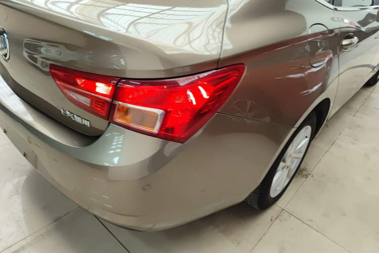 Used Buick Verano 2015 Sedan 15S Automatic Leading Model Right Rear Taillight