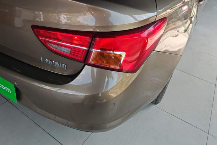 Used Buick Verano 2015 Sedan 15S Automatic Leading Model Right Rear Taillight