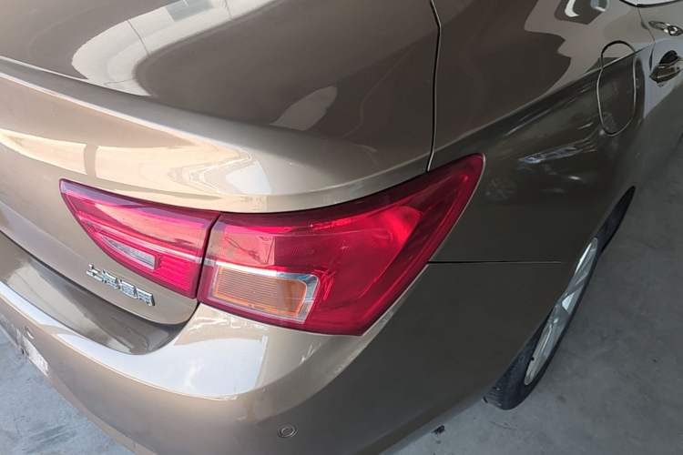 Used Buick Verano 2015 Sedan 15S Automatic Leading Model Right Rear Taillight