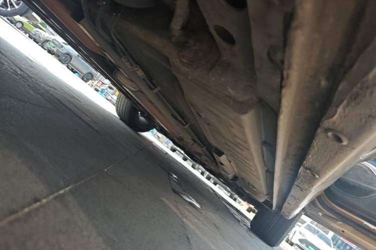 Used Buick Verano 2015 Sedan 20T Dual-Clutch Elite Model Right Side Sill