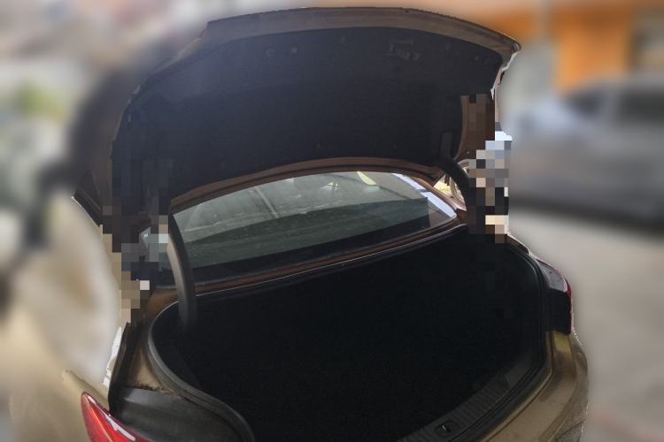 Used Buick Verano 2015 Sedan 20T Dual-Clutch Elite Model Trunk