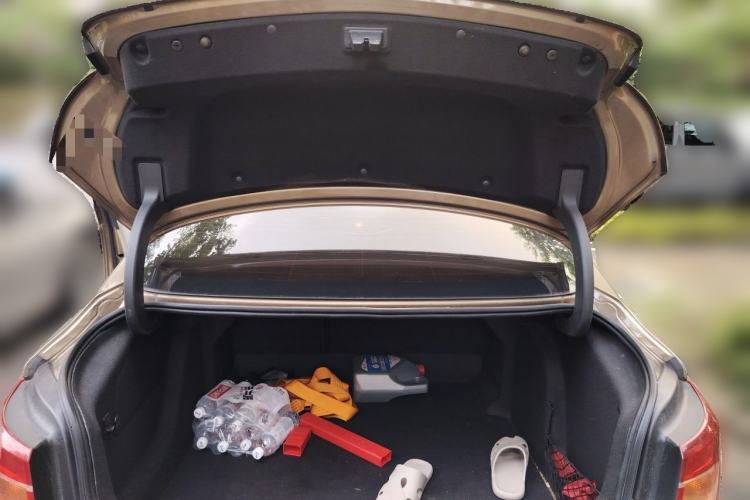 Used Buick Verano 2015 Sedan 15S Automatic Leading Model Trunk