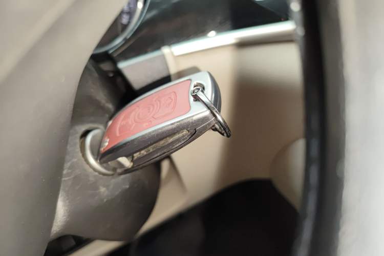 Used Buick Verano 2015 Sedan 15S Automatic Leading Model Vehicle Key