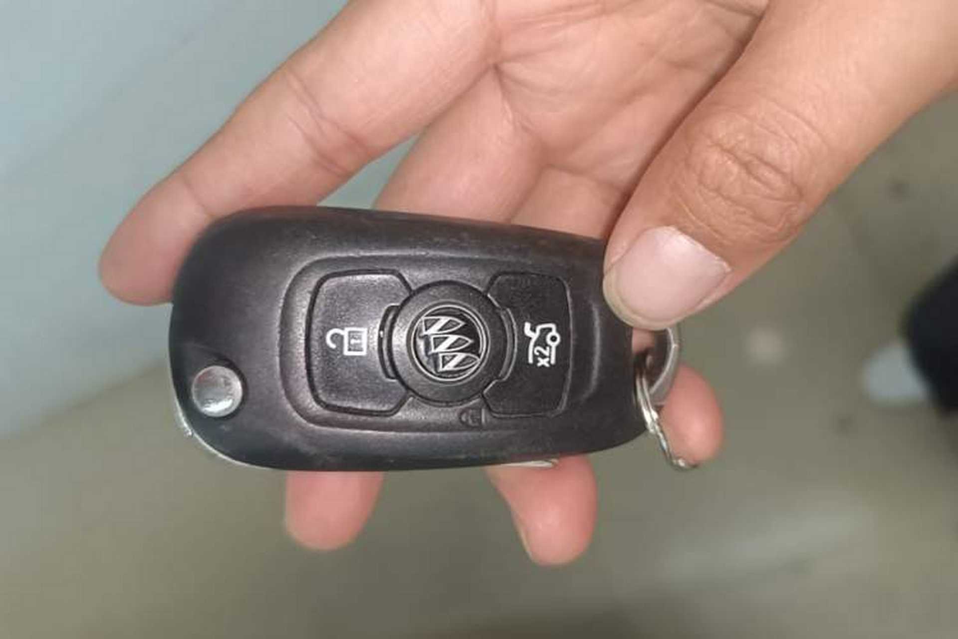 Used Buick Verano 2015 Sedan 20T Dual-Clutch Leading Model Vehicle Key