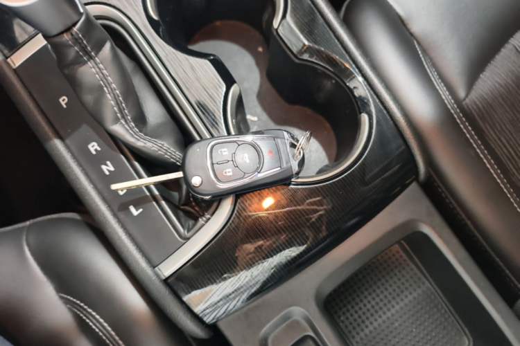 Used Buick Verano 2015 Sedan 20T Dual-Clutch Leading Model Vehicle Key