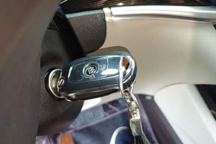 Used Buick Verano 2015 Sedan 15S Automatic Leading Model Vehicle Key