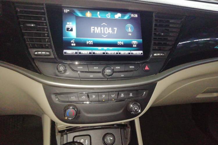 Used Buick Verano 2015 Sedan 15S Automatic Leading Model Audio And AC Panel