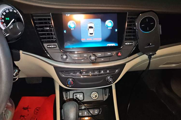 Used Buick Verano 2015 Sedan 15S Automatic Leading Model Audio And AC Panel