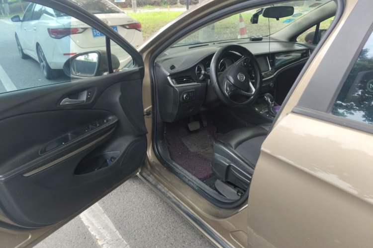 Used Buick Verano 2015 Sedan 20T Dual-Clutch Leading Model Driver Seat